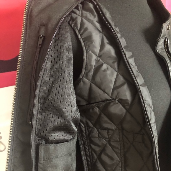 COPY - Motorcycle Leather Jacket - Picture 8 of 16